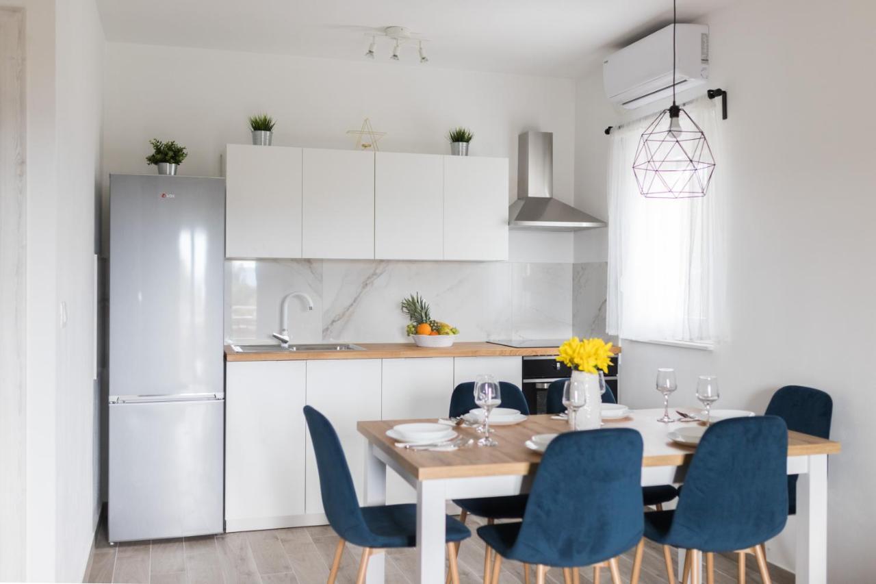 Ferienwohnung Agava Ugljan Exterior foto