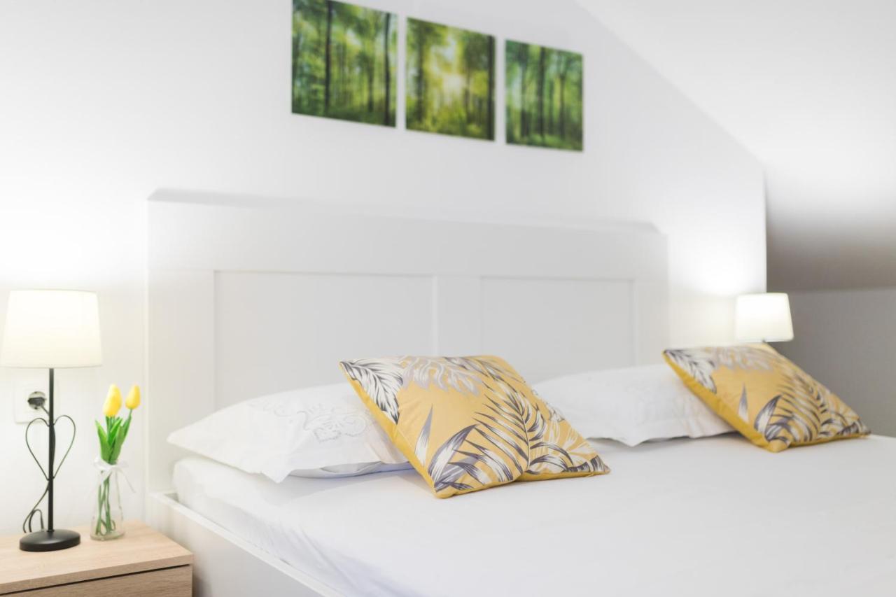 Ferienwohnung Agava Ugljan Exterior foto