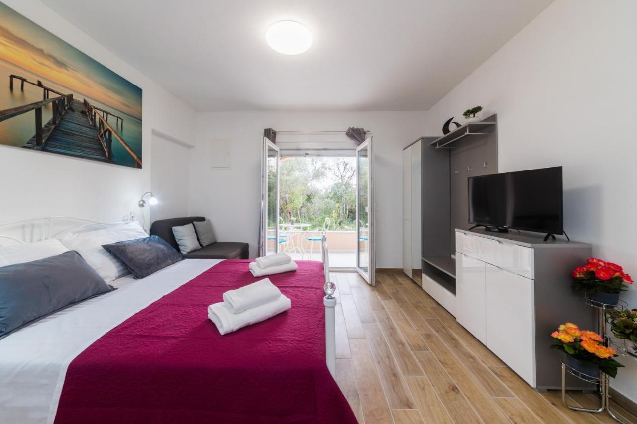 Ferienwohnung Agava Ugljan Exterior foto
